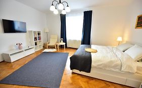 Flh - House Angelique